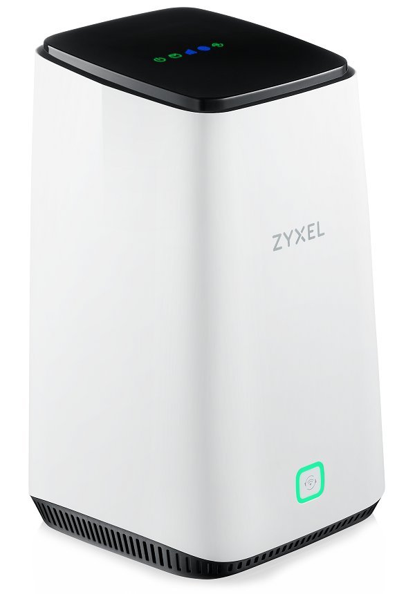 Zyxel FWA510 5G NR Indoor Router, Standalone/Nebula, 1 year Nebula Pro License,AX3600 WiFi, 2.5GB LAN, EU a UK